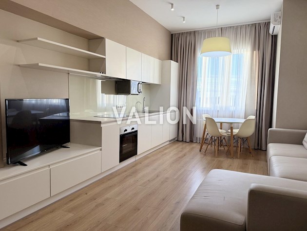 Продаж 1 кімнатної квартири. Печерський район, вул. А.Верхогляда, 2а. Без комісії.