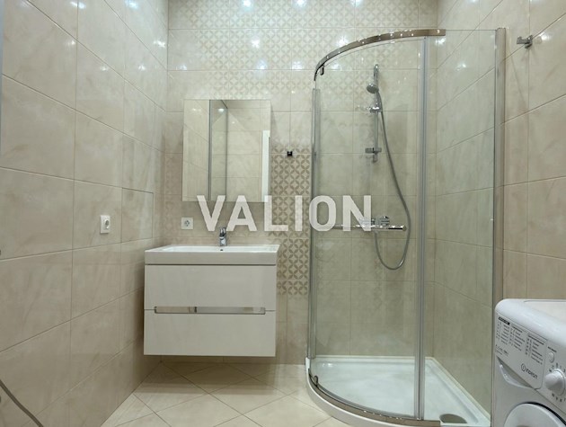 Продаж 1 кімнатної квартири. Печерський район, вул. А.Верхогляда, 2а. Без комісії.