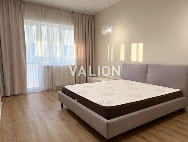 Продаж 1 кімнатної квартири. Печерський район, вул. А.Верхогляда, 2а. Без комісії.