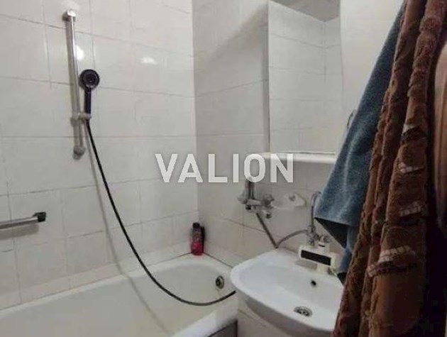 Продаж 3-к квартири вул. Тростянецька 6ж