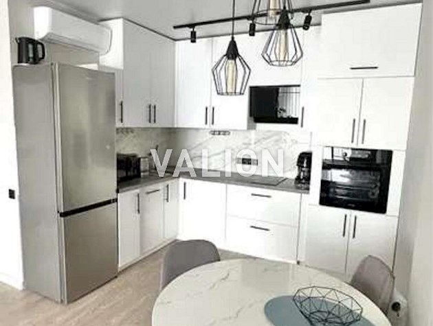 Продажа 2-комнатной квартиры в ЖК «Современный квартал», Киев, просп. Любомира Гузара, 15