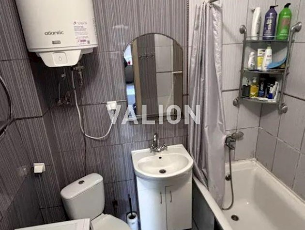 Продаж 1-к квартири вул. Красицького 58