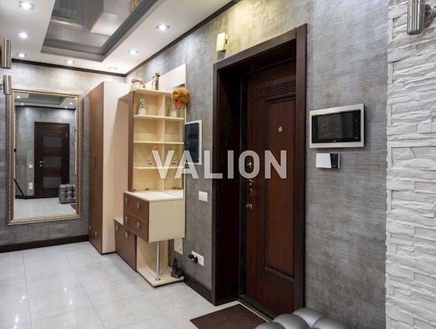 Продаж 2-х кімнатної квартири 70 кв.м. з преміум ремонтом за адресою вул. Борщагівська 152а, Шулявка