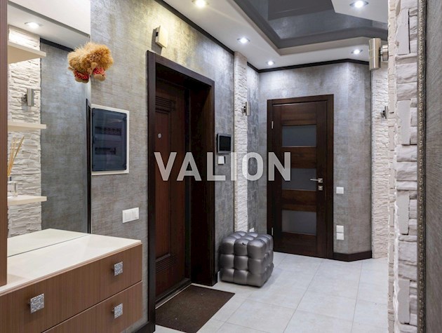 Продаж 2-х кімнатної квартири 70 кв.м. з преміум ремонтом за адресою вул. Борщагівська 152а, Шулявка