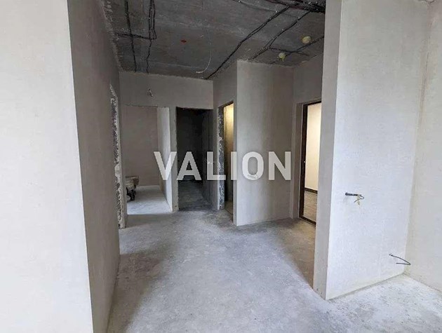 Продаж 1-к квартири вул. Причальна 8