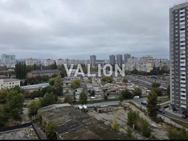 Продаж 2-к квартири вул. Коноплянська 22б