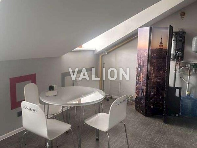 Продаж 3-к квартири вул. Воздвиженська 22