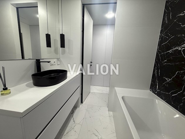 Продаж квартири в комфортабельном ЖК For.You 4U возле метро Академгородок.