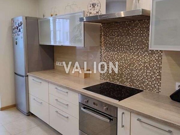 Продаж 3-к квартири вул. Бориспільська 12в