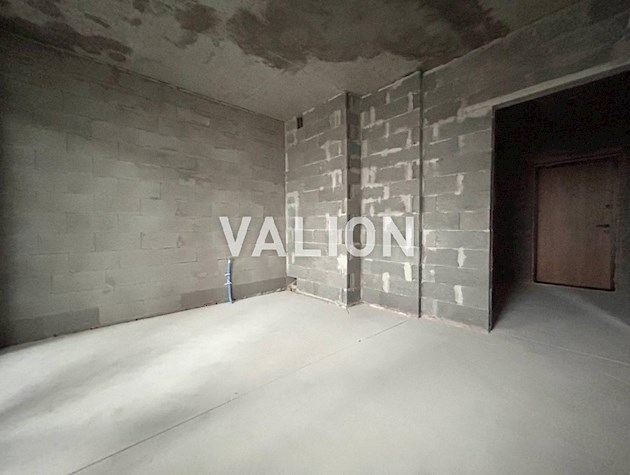 Продаж 1 кім квартири без ремонту, ЖК Світло Парк біля метро Видубичі