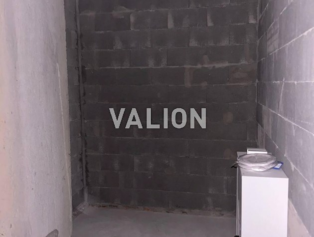 Продаж 1 кім квартири без ремонту, ЖК Світло Парк біля метро Видубичі