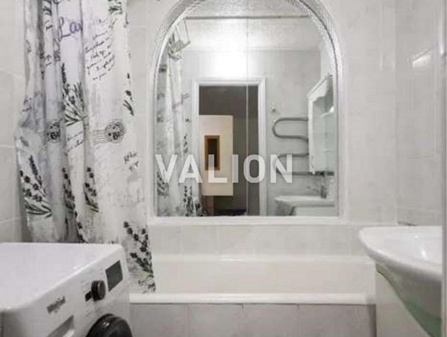 Продаж 3-кімнатної квартири на вул.Ревуцького, 13