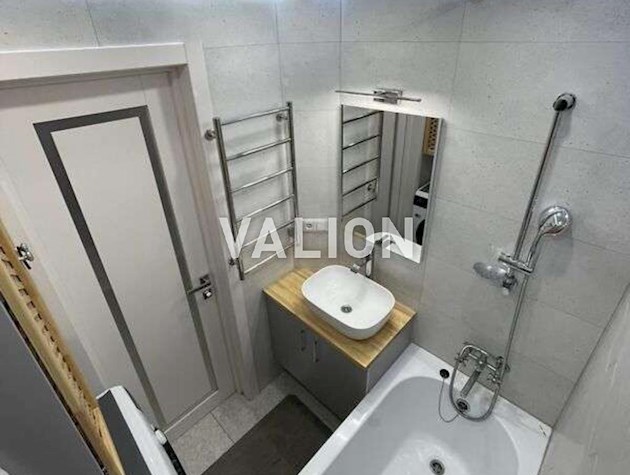 Продаж 1-к квартири вул. Олександра Попова 15