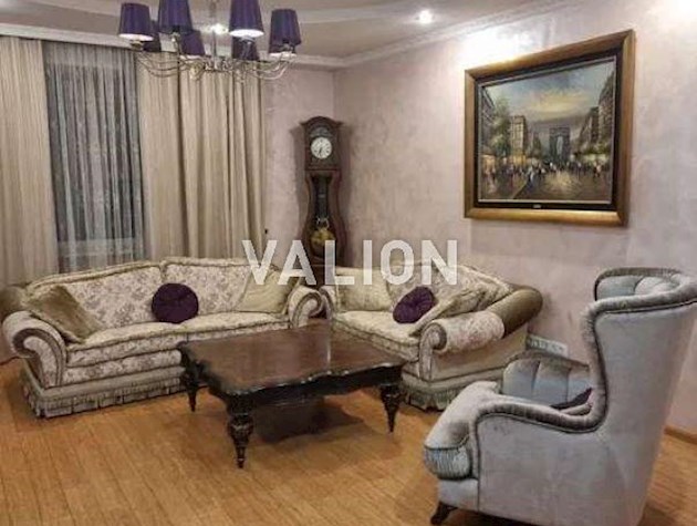 Продаж 3к. вартири, вул. Вишгородська 45/2, Подільський, Оболонський р-н