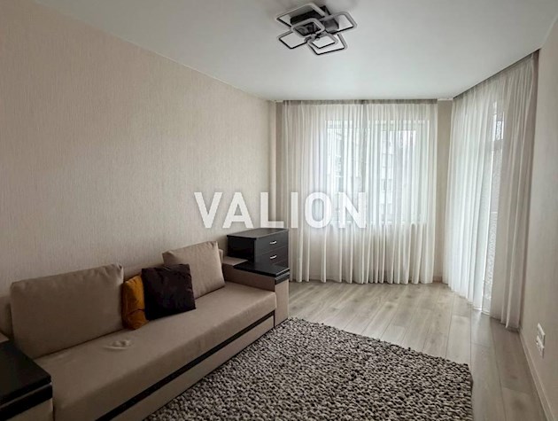 Продам 3 комн. квартиру ул.(Механизаторов) Шаповала 2 ЖК Изумрудный