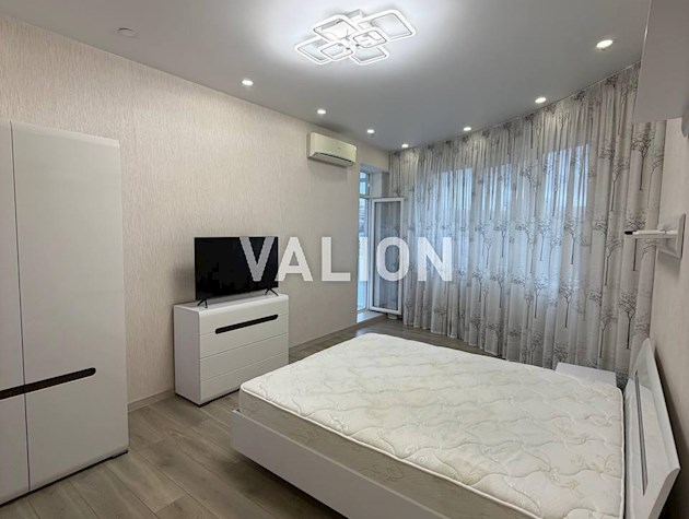 Продам 3 комн. квартиру ул.(Механизаторов) Шаповала 2 ЖК Изумрудный