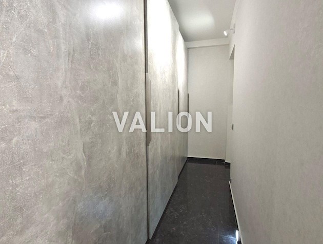 Продаж 1к квартири 42 м2, вул.Копиловська 21