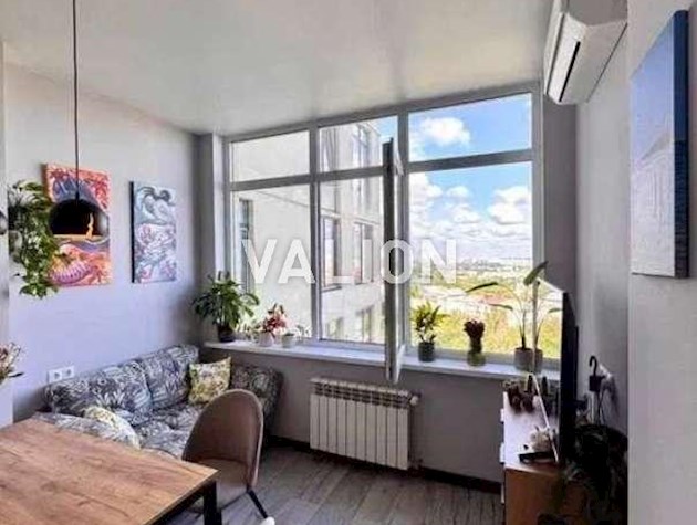 Продаж 3-к квартири вул. Нагірна 16