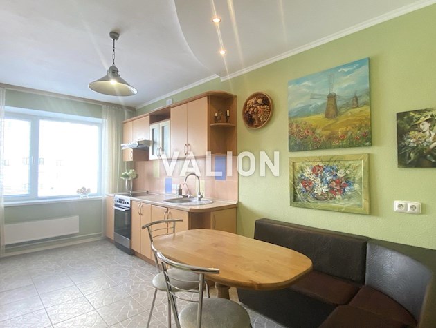 Продаж 3к квартири на 3 поверсі, проспект Бажана, 24/1 поряд з метро, ​​Позняки, Дарницький район, лівий берег