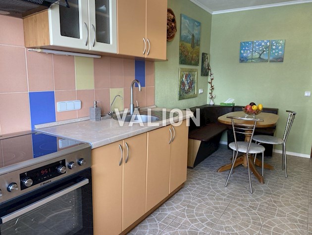 Продаж 3к квартири на 3 поверсі, проспект Бажана, 24/1 поряд з метро, ​​Позняки, Дарницький район, лівий берег