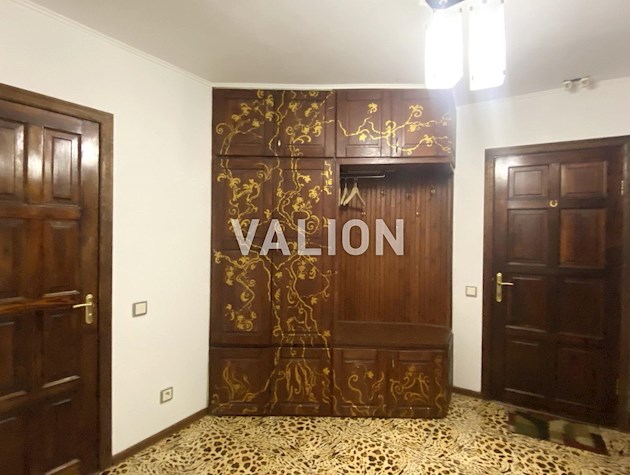 Продаж 3к квартири на 3 поверсі, проспект Бажана, 24/1 поряд з метро, ​​Позняки, Дарницький район, лівий берег