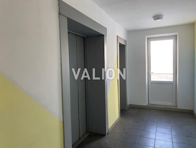 Продаж 3к квартири на 3 поверсі, проспект Бажана, 24/1 поряд з метро, ​​Позняки, Дарницький район, лівий берег