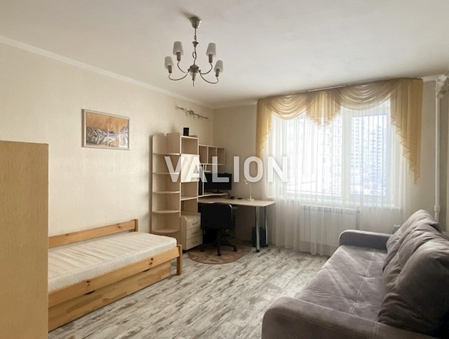 Продаж 3к квартири на 3 поверсі, проспект Бажана, 24/1 поряд з метро, ​​Позняки, Дарницький район, лівий берег