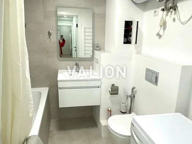 2-х кімнатна квартира вул. Білоруська,30а 50,8 кв м з обʼєднаною кухнею-вітальнею на першому поверсі.