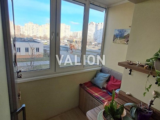 Продається затишна 3-к квартира біля Озера на Позняках, Ревуцького, 8!