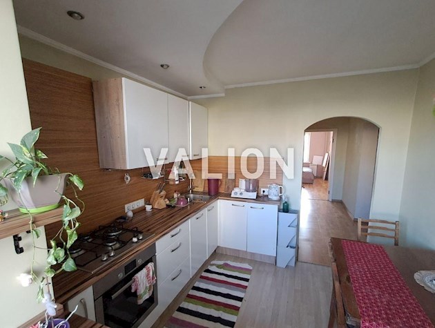 Продається затишна 3-к квартира біля Озера на Позняках, Ревуцького, 8!