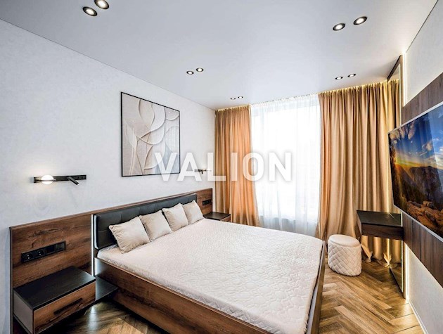 Продажа 1-к квартиры ул. Александра Олеся 15/23