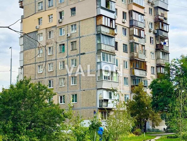 Продаж 1-кімнатної квартири, вул. Івана Миколайчука, 19/2