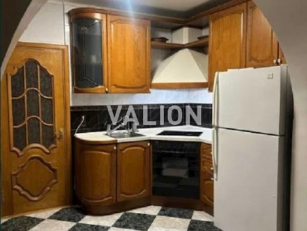 Продается 3-х комнатная квартира, в Деснянском районе, Троещина, ул. Лаврухина, 7