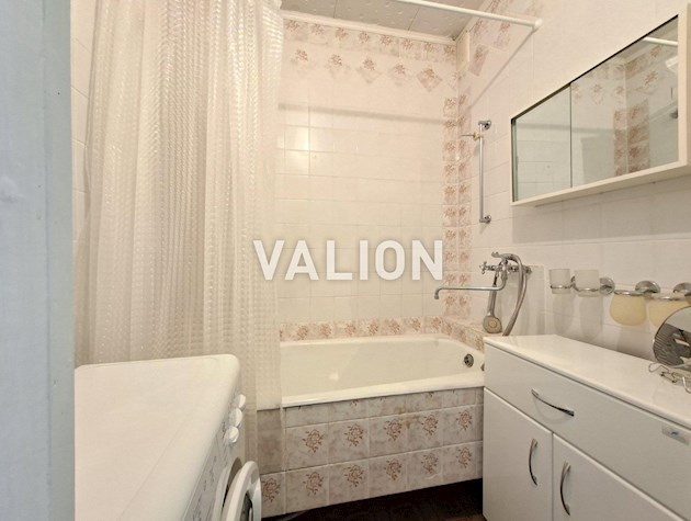 Без % Продаж 2к квартири вул. Рональда Рейгана 9