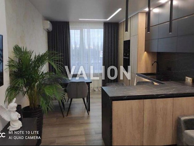 Продажа 2-к квартири ул. Академика Заболотного 1б