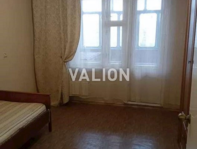 Продажа 4-комнатной квартиры по ул.Ревуцкого, 18а