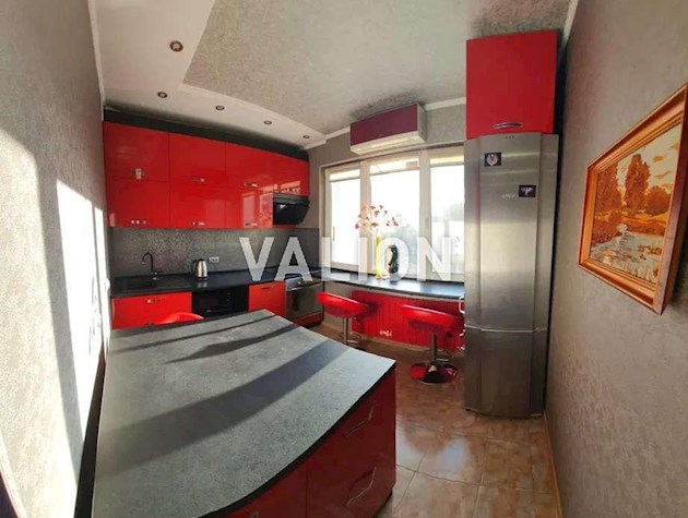 Продажа 3-к квартиры ул. Ирпенская 2