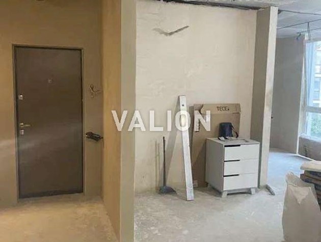 Продаж 3-к квартири вул. Салютна 2