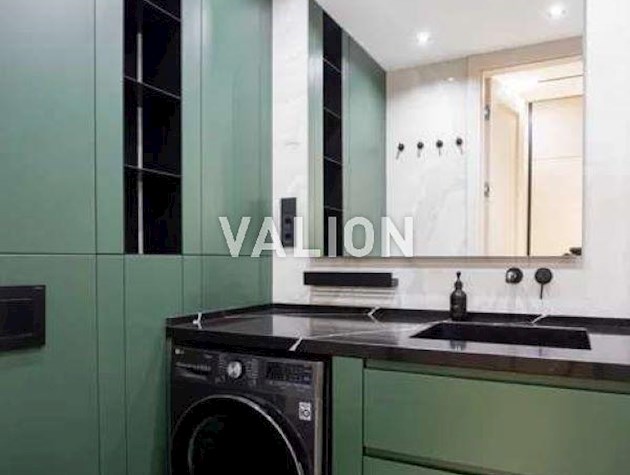 Продаж 2-к квартири ЖК Seven Дніпровська набережна 20б