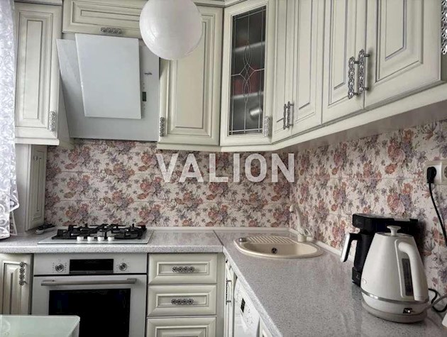 Продажа 3 комнатной квартиры ул.Васильковская 2а, метро Голосеевская