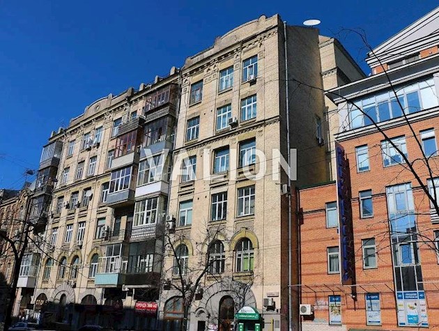 Продаж 1-к квартири вул. Січових Стрільців 12