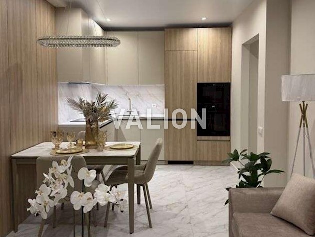 Продажа 2-к квартиры ул. Михаила Максимовича 28к