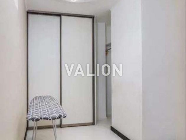 Продаж 2-к квартири просп. Соборності 30