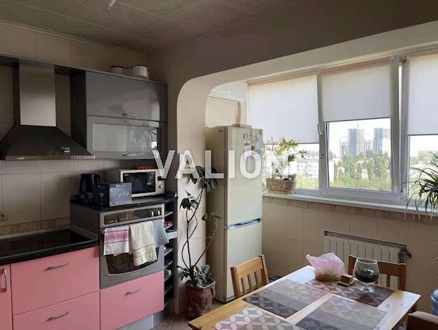 Продажа 2-к квартиры ул.Вацлава Гавела 38в Соломенский район