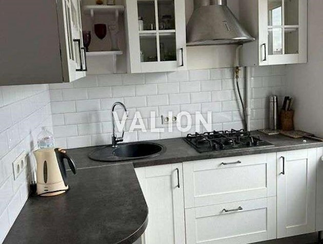 Продаж 2-к квартири вулиця Прирічна 27