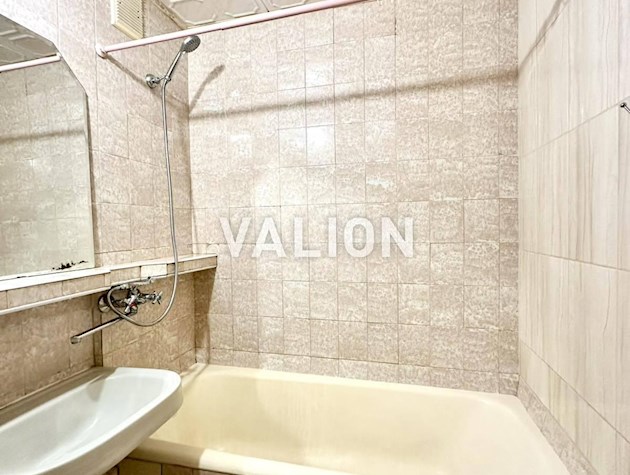 Энергонезависимая 2 комнатная квартира возле метро Теремки улица Глушкова 14