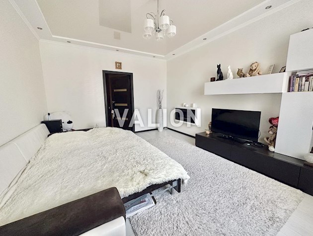 Продается однокомнатная квартира, ЖК «Ликоград-3», улица Здановской Юлии (Ломоносова), 50/2