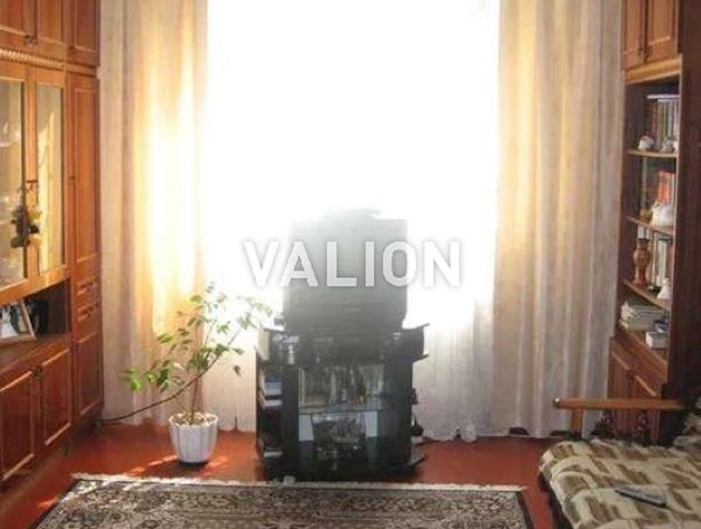 Продаж 4-к квартири просп. Червоної калини 4