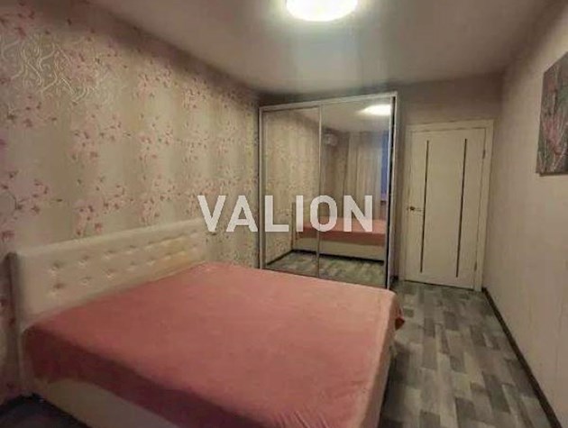 Продажа 1-к квартиры улица Александра Олеся 2в