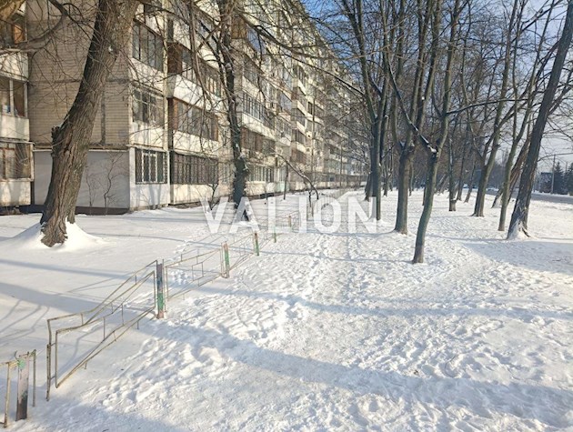 Продажа 2-к квартира ул. Ярослава Ивашкевича 3, Оболонь.